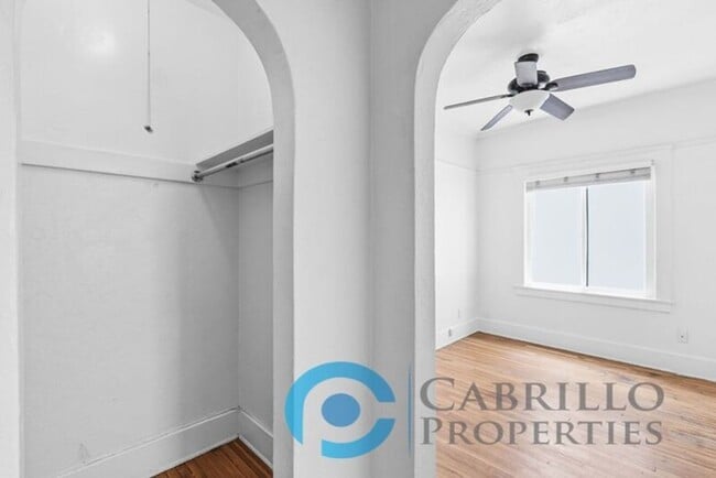 Foto del edificio - 2241 4th Avenue