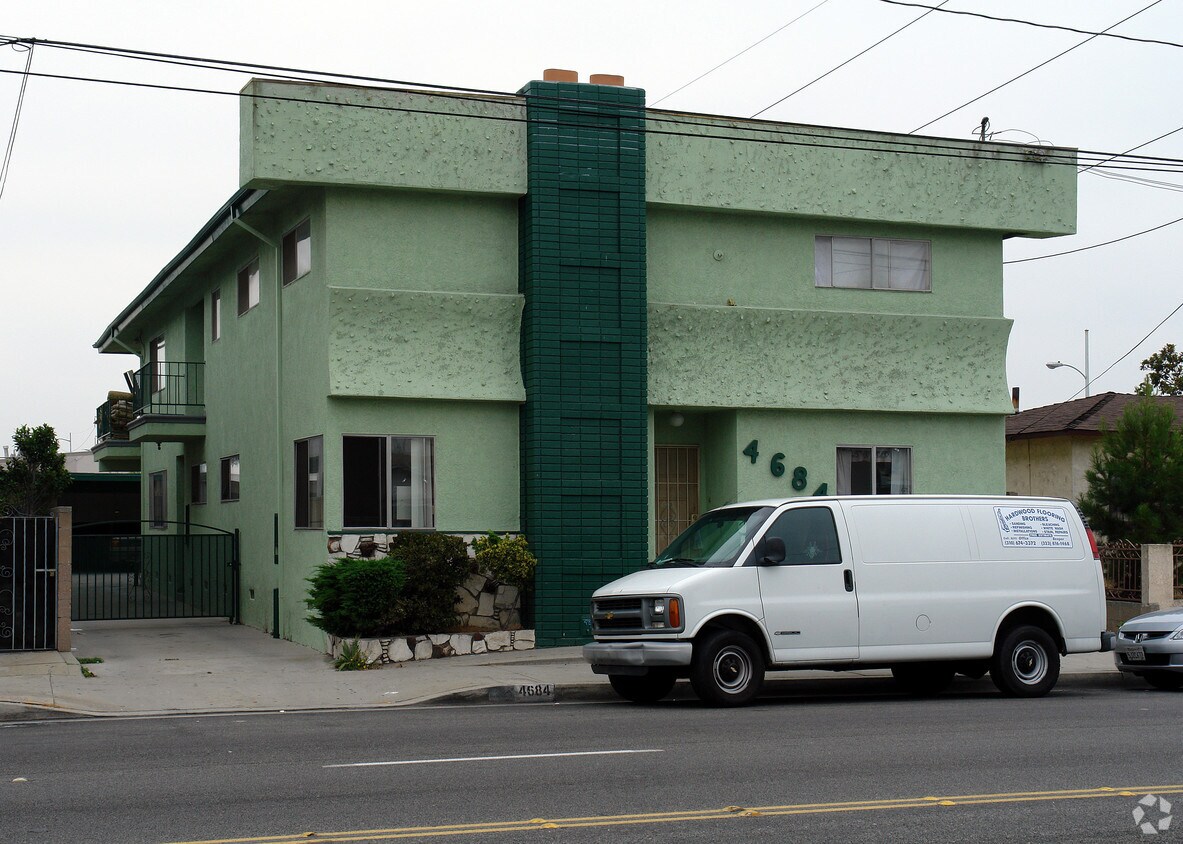Primary Photo - 4684 W 120th St