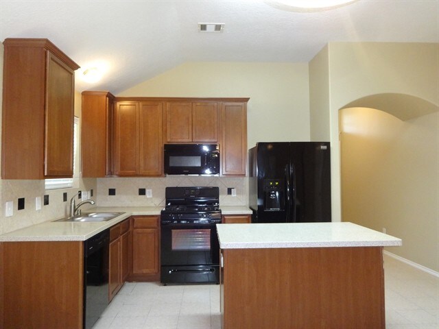 Foto del edificio - 21515 Rose Mill Dr