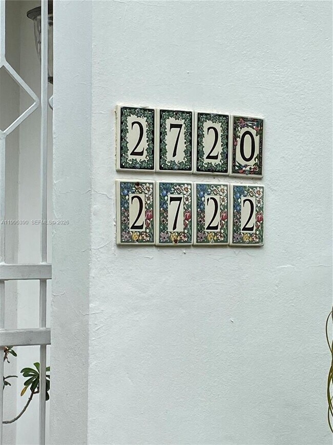 Foto del edificio - 2720 S Le Jeune Rd