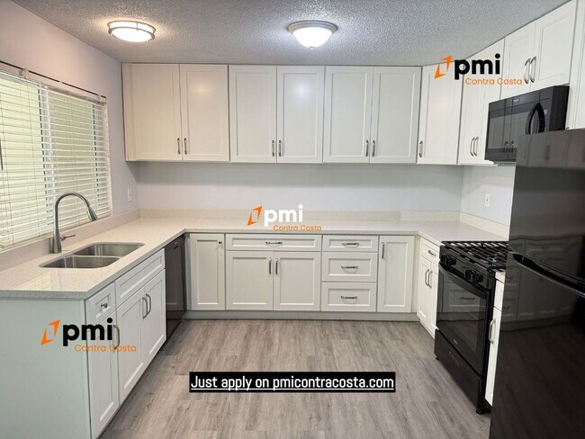 Building Photo - 1608 Norine Dr