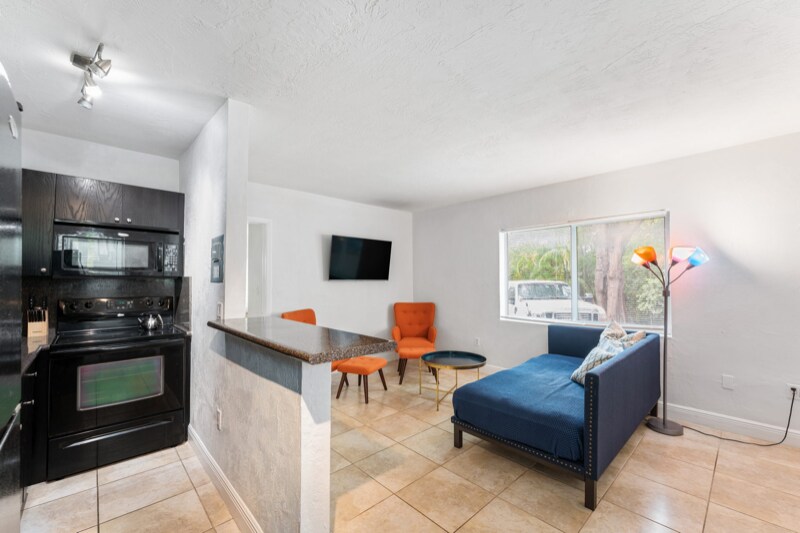Foto principal - 1777 Venice Ln