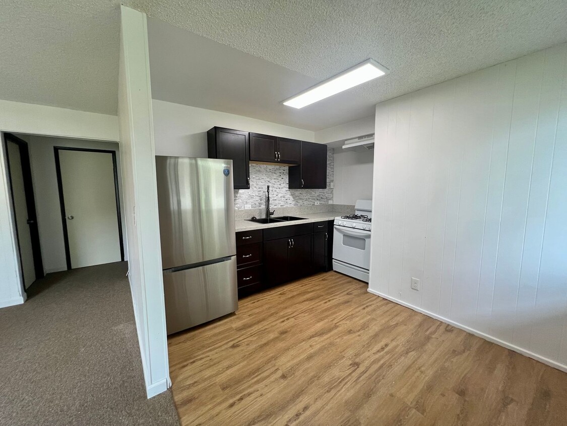 Primary Photo - 2 Bedroom, 1 Bath Condo- Hilo Terrace