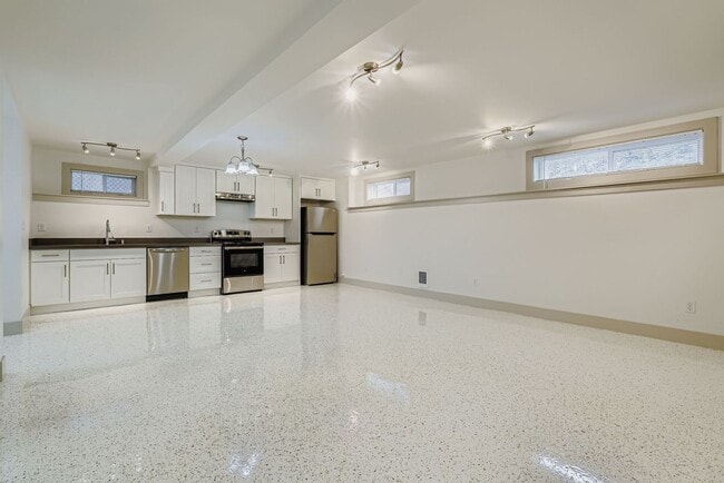 Photo - 2800 E Yesler Wy Apartment