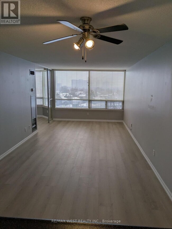 Building Photo - 1121 Steeles Ave W