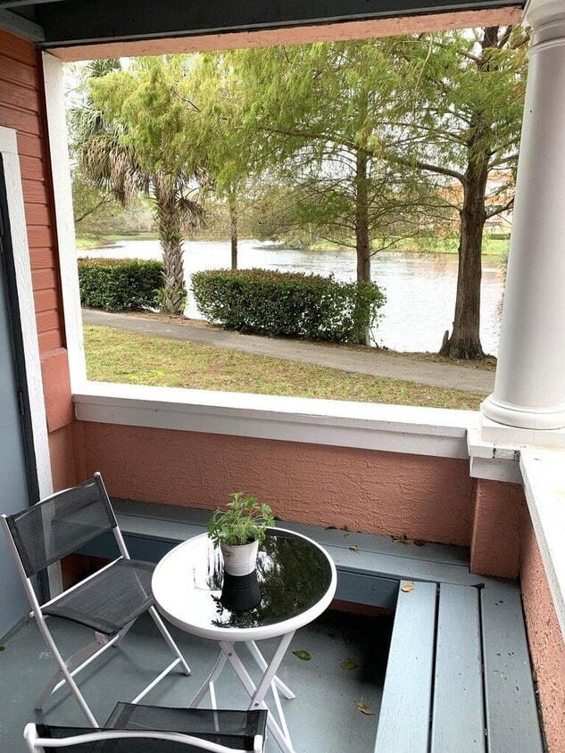 Primary Photo - 1125 Crystal Way