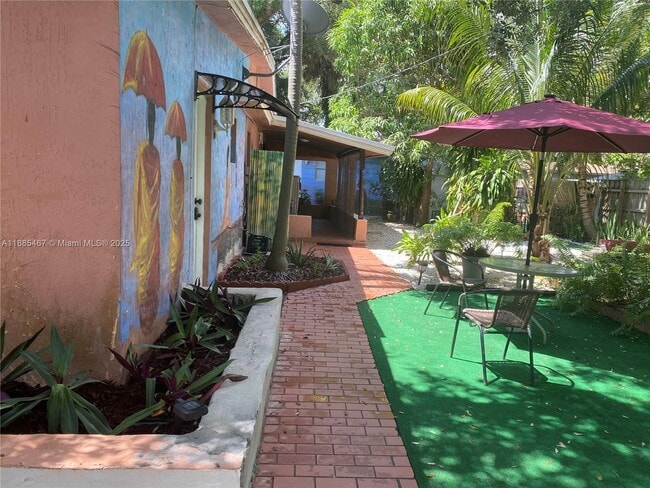 Foto del edificio - 1760 NE 144th St