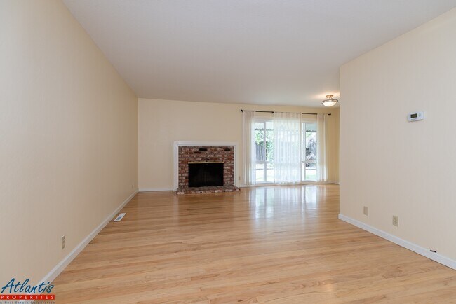 Building Photo - 229 Gabilan Ave