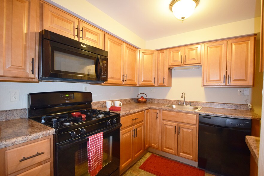 Monroeville Apartments at LaVale Rentals Monroeville, PA