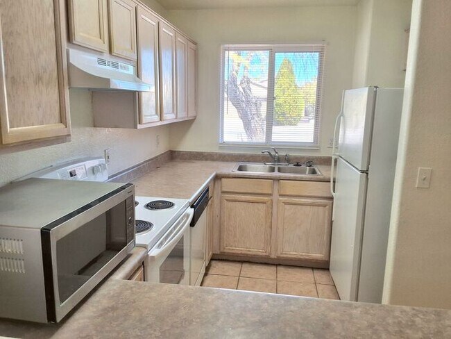 Foto del edificio - 7384 E Cross Ridge Pl