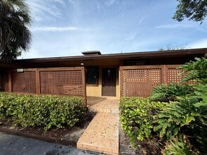 Building Photo - 3084 Collin Dr