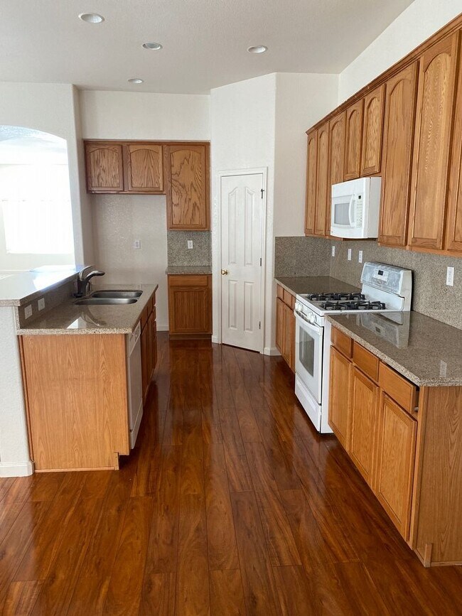 Foto del edificio - 3437 Penelope Drive