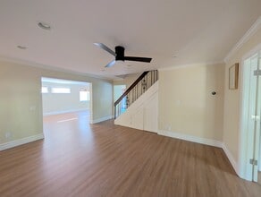 Building Photo - 479 McCamish Ave