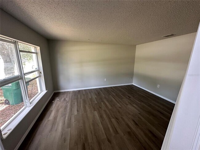Building Photo - 1149 Lyric Dr