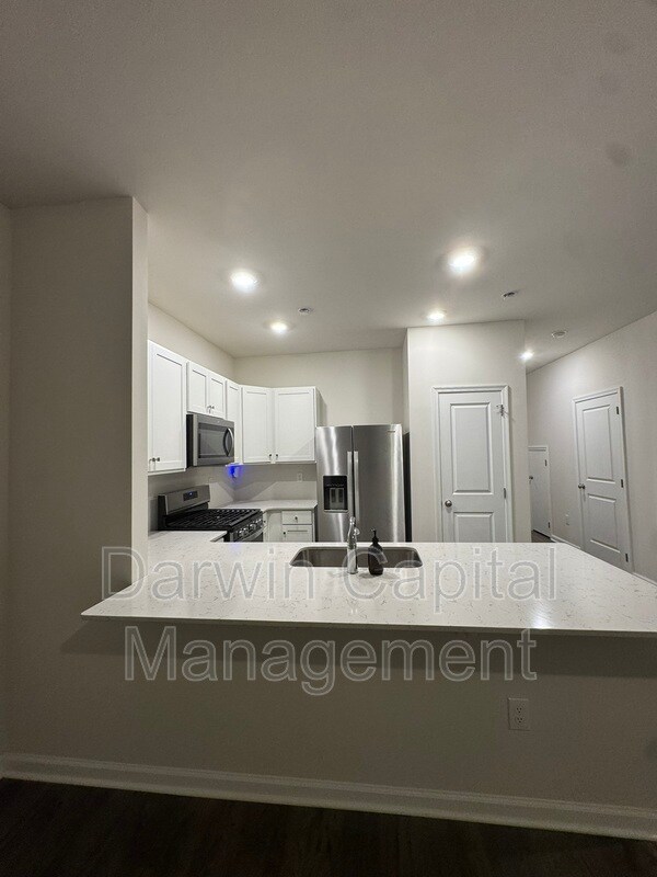 Building Photo - 312 Mazzeo Dr