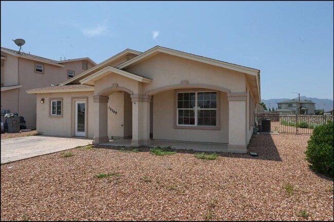 Building Photo - Northeast home in good neighborhood