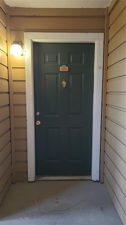 Foto del edificio - 4400 Thornbriar Ln