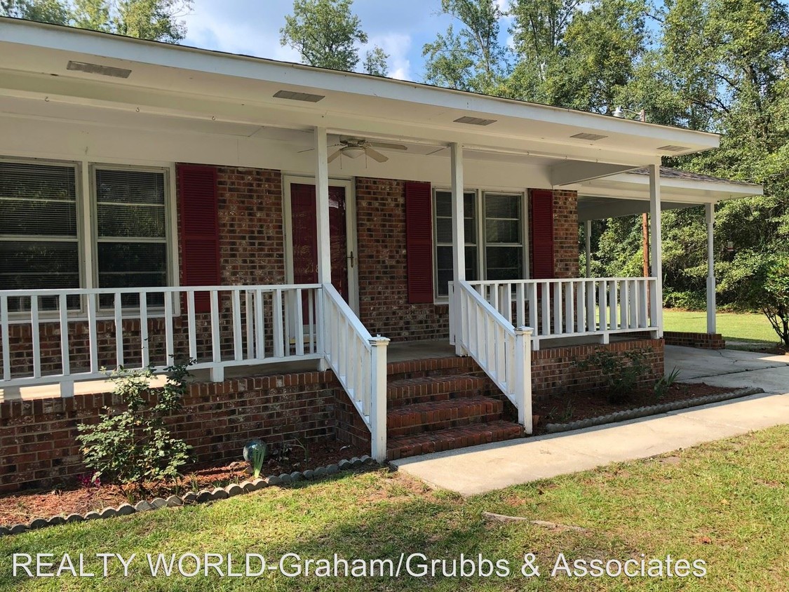 Primary Photo - 3 br, 1 bath House - 21820 Henry Smith Road