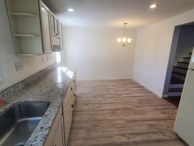 Foto del edificio - 112 Front St