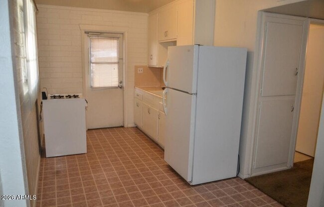 Foto del edificio - 3426 N Miller Rd