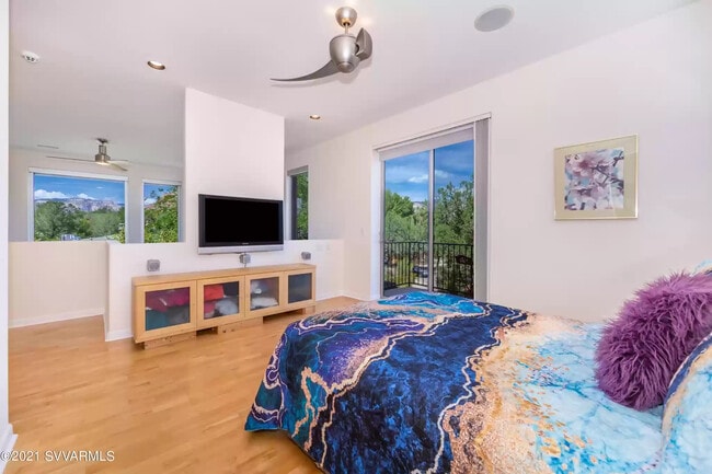 Building Photo - 185 Arroyo Pinon Dr