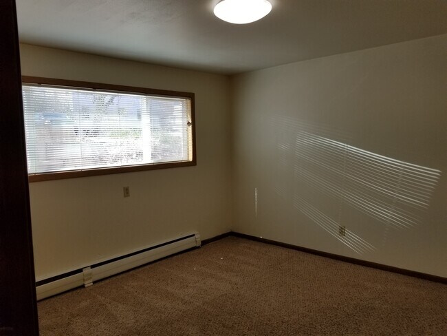 Dormitorio 2 - Furman Hyland Apartments