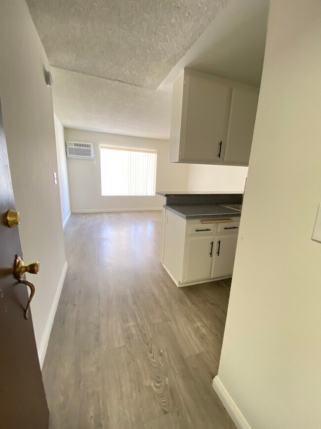 Foto del edificio - 11726 Lemay St