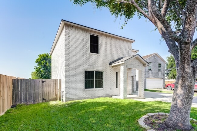 Building Photo - 12507 Rio Bravo St