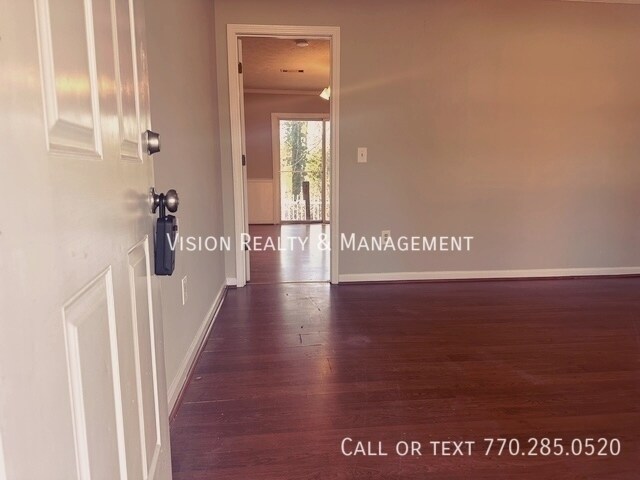 Foto del edificio - 95 Castlegate Cir
