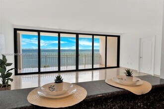 Building Photo - 2 Grove Isle Dr