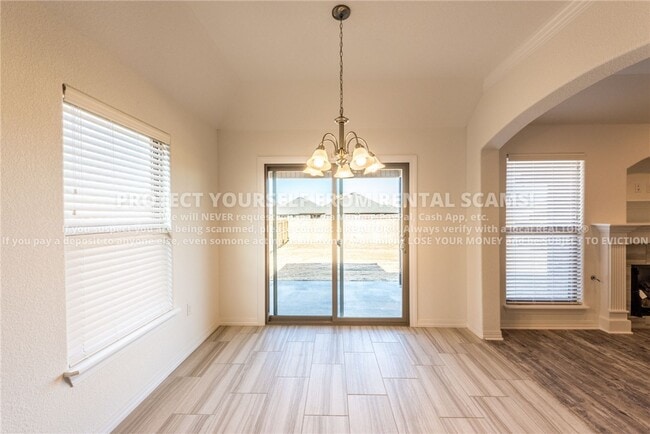 Building Photo - 4530 W Divide Dr