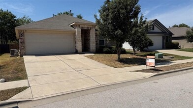 Building Photo - 804 Red Tails Dr