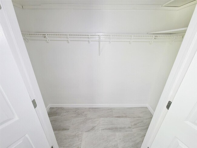 Foto del edificio - 5103 Karu Dr