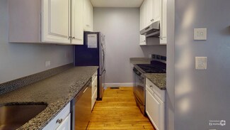 Building Photo - 330 E St