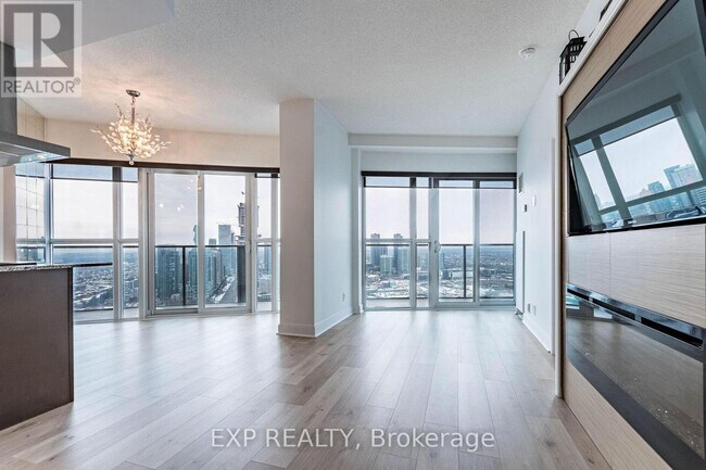 Building Photo - 60 Absolute Ave
