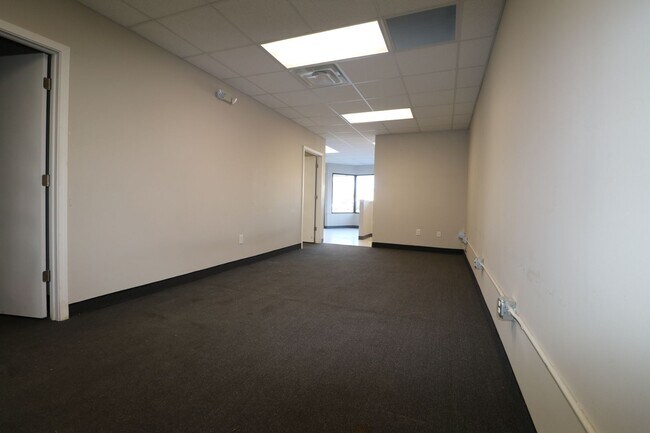 Building Photo - 5555 Pearl Road