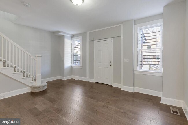 Foto del edificio - 3903 Ridgewood Ave