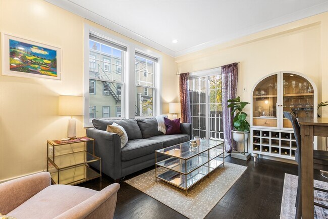 Foto del edificio - 170 W Fifth St