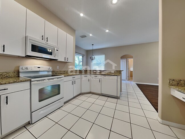 Foto del edificio - 4004 Water Park Ct