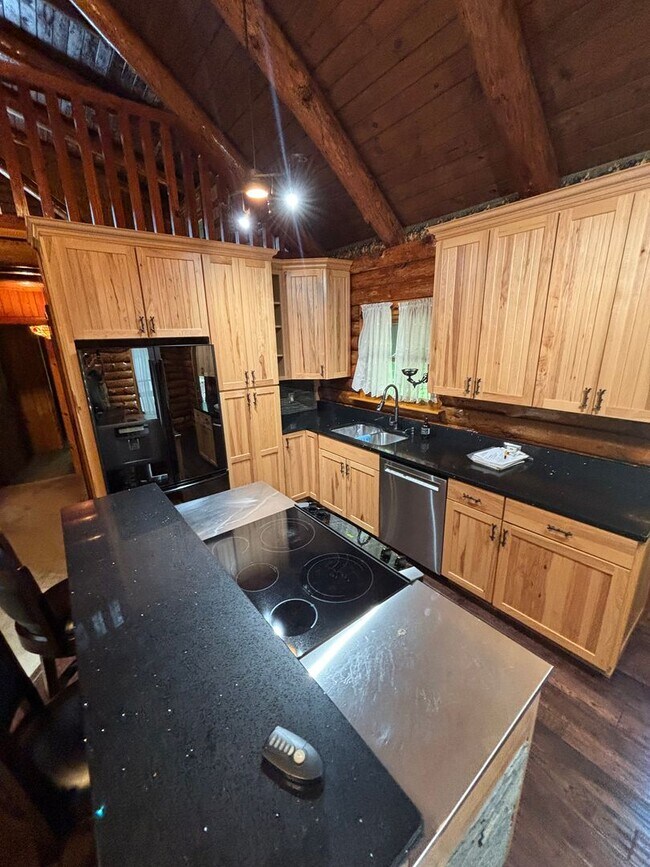 Foto del edificio - Log home in quiet setting