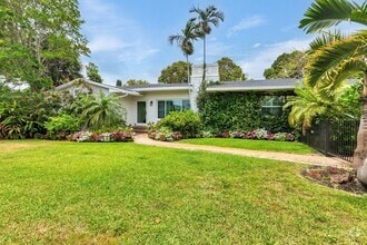 Building Photo - 7311 W Lake Dr