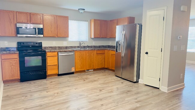 Foto del edificio - 19404 X St