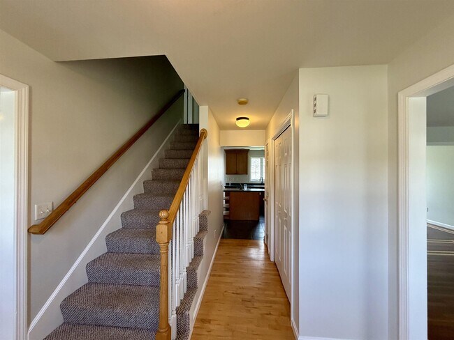 Building Photo - 8 Normandy Way