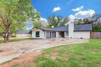 Building Photo - 5209 Purple Sage Dr