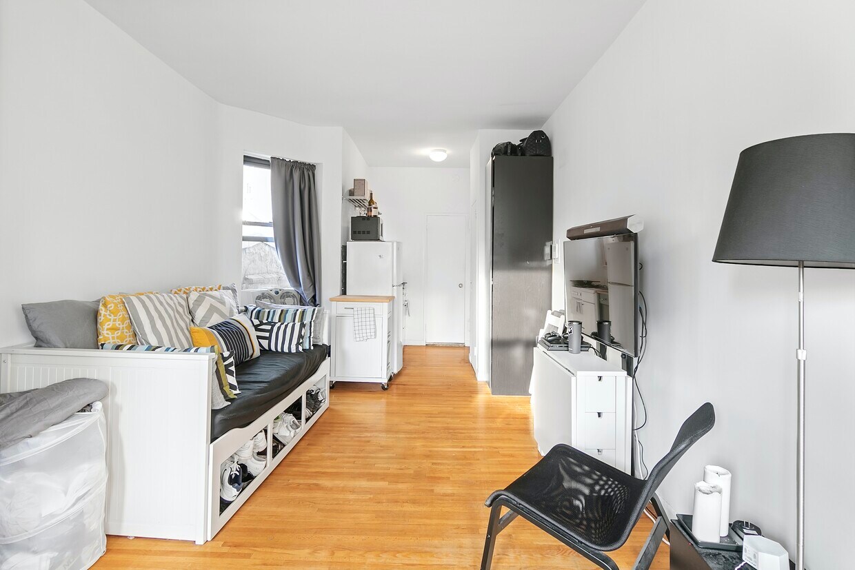 Primary Photo - A GEM IN STUYVESANT TRIANGLE