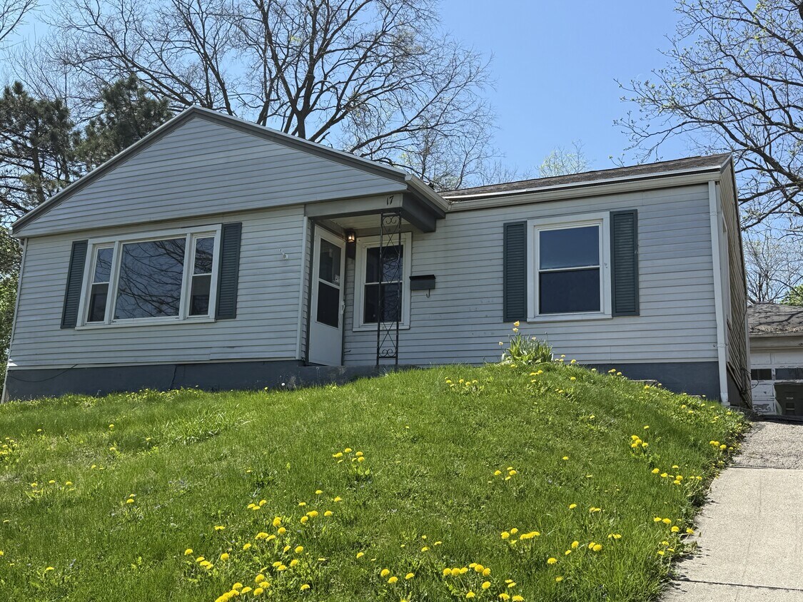 Foto principal - 17 Murray Hill Dr