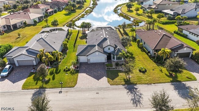 Foto del edificio - 3425 Hampton Blvd