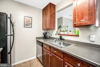 Building Photo - 75 Fern Oak Cir