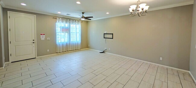 Building Photo - 3 Bedroom Condo in the Siena Community Near S Dobson Rd and W Queen Creek Rd!