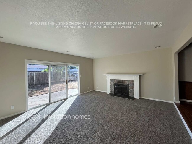 Foto del edificio - 640 W El Camino Ave